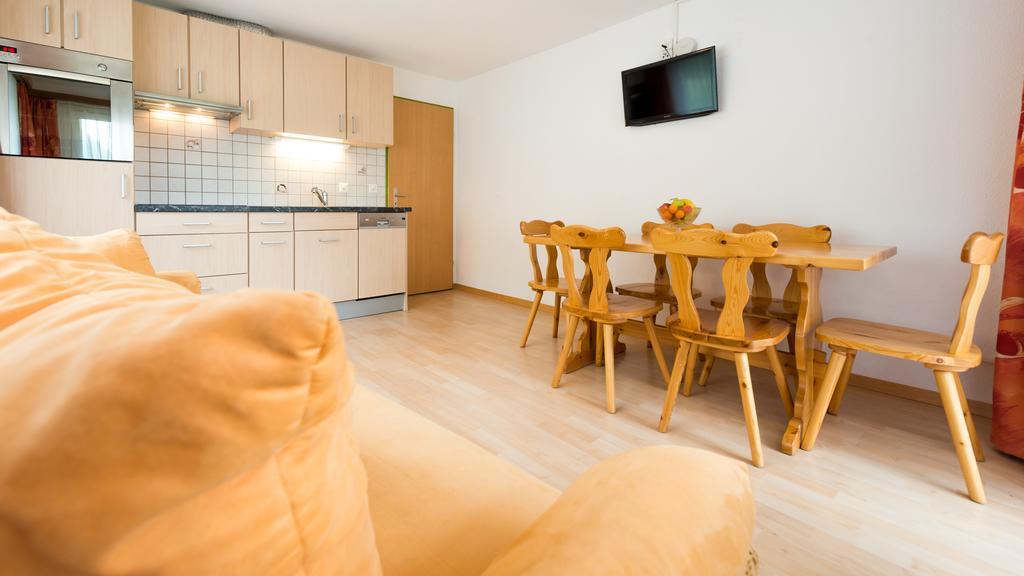 Apartments Atlas Saas-Grund Bilik gambar